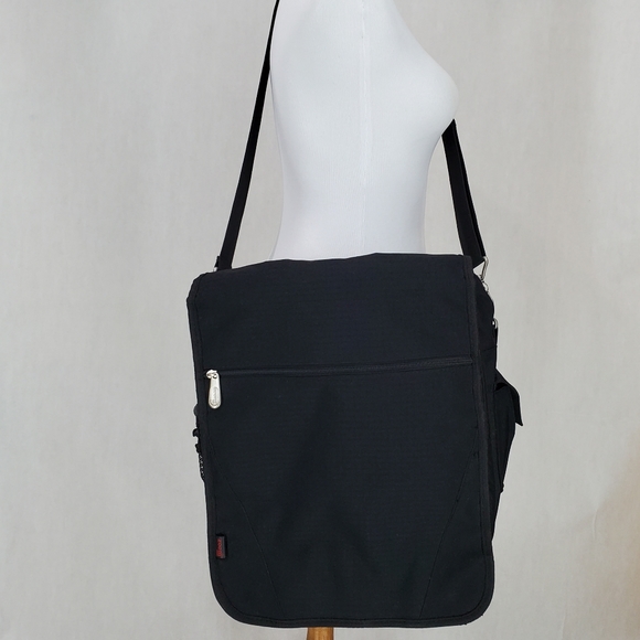 Zoom Gear Laptop Messenger Gamer Electronic Gear Travel School Work Bag - Picture 2 of 16